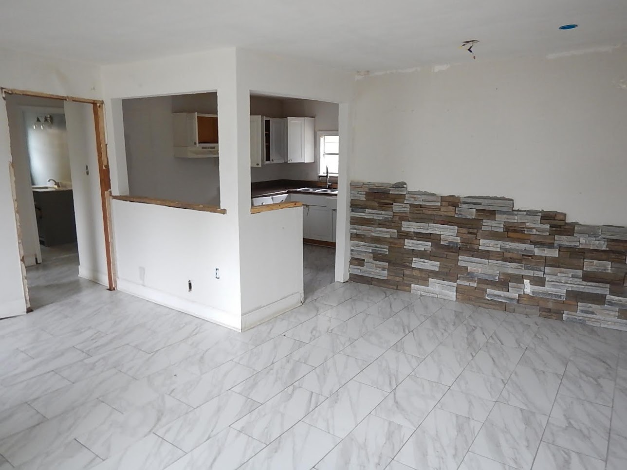 5934 Belcrest St , Houston, TX 77033 SWE Homes